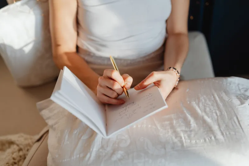 Scrivere Solo per Sé: Come il Journaling Sta Diventando il Rifugio Segreto degli Italiani